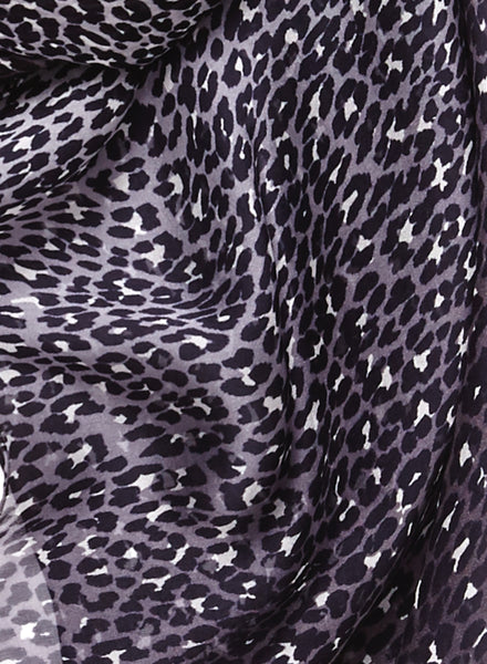 THE LEOPARD SQUARE - Monochrome printed silk voile scarf - detail