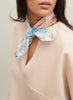 THE HANKIE NECKERCHIEF - Pastel multicolour printed silk twill scarf - model