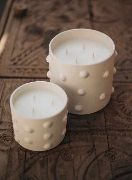 CÔTÉ BOUGIE - ITTO White Clay Candle - lifestyle 1