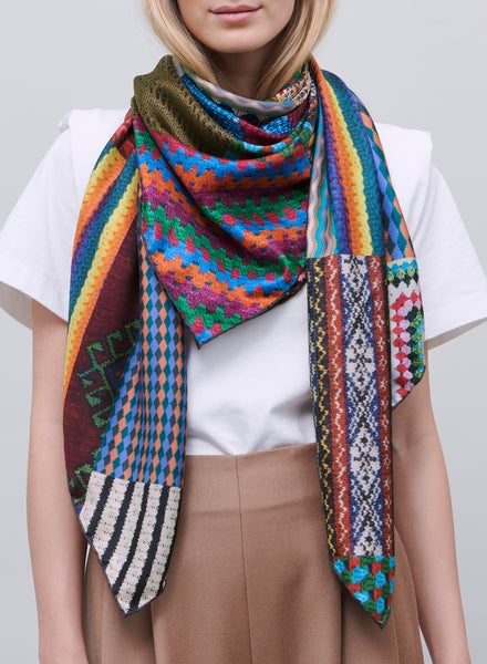 JANE CARR - THE CROCHET SQUARE - Bright multicolour printed silk twill scarf - model