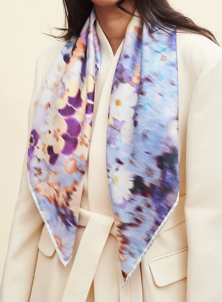 THE JARDINIER FOULARD - Blue and purple multicolour printed silk twill scarf - model