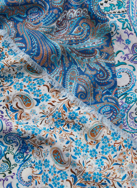 THE PAISLEY WRAP - Blue and purple multicolour printed modal and cashmere scarf - detail