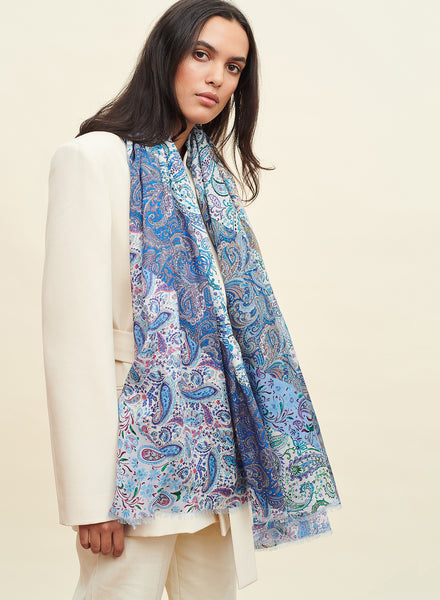 THE PAISLEY WRAP - Blue and purple multicolour printed modal and cashmere scarf - model