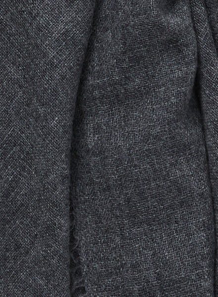JANE CARR The Fray Wrap in Granite, dark grey woven pure cashmere scarf – detail