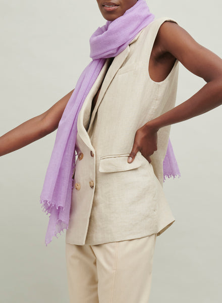 The Featherweight, purple woven cashmere scarf – model